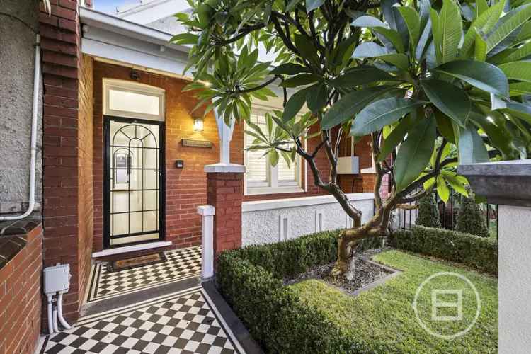 House For Sale in Melbourne, Victoria