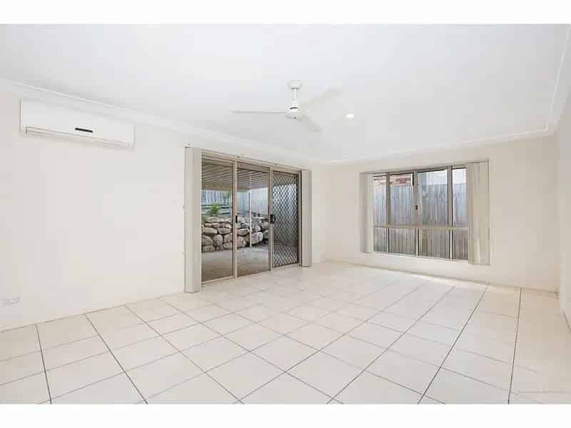 Real Estate For Lease - 21 Mountain View Crescent - Mount Warren Park , QLD