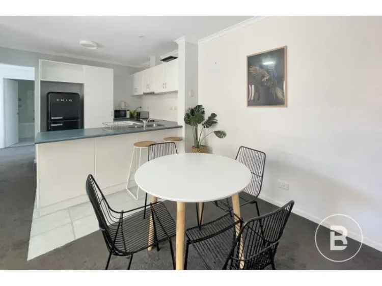 Well Presented Two-Bedroom Apartment In The Heart Of Cbd