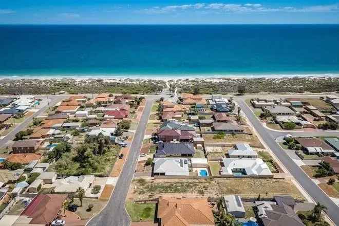 Land For Sale in Geraldton, Western Australia