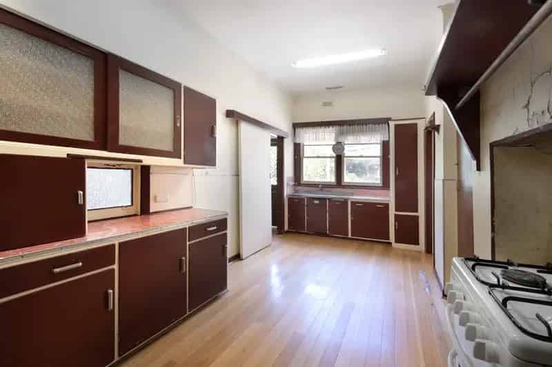 House For Sale , 24, Gainsborough Street, Castlemaine, Victoria