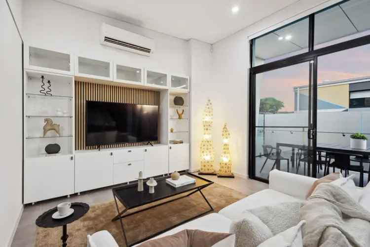 Mount Hawthorn Apartment - City Fringe Living