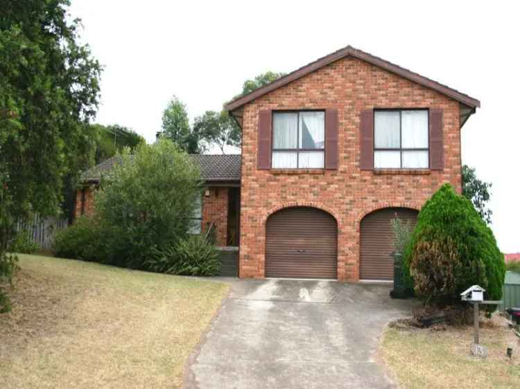 Spacious 706m2 Family Home with Separate Rumpus and Pergola