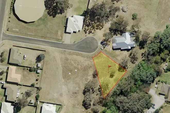 Build Your Dream Home 889sqm Lot in Quiet Mudgee Street