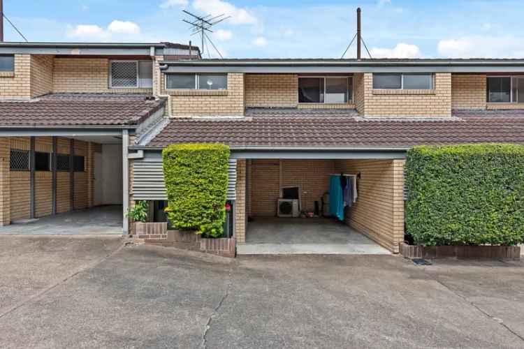 2-Storey Townhouse in Corinda Near Transport Shops Schools