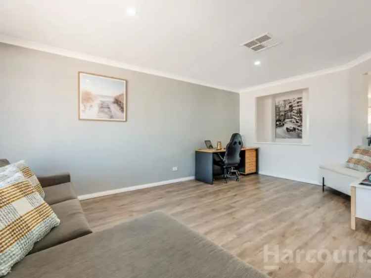 Stylish Family Home in Joondalup Near Schools and Amenities