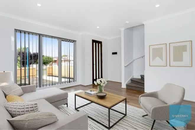 House For Sale , 22, Irvine Street, Melbourne, Victoria