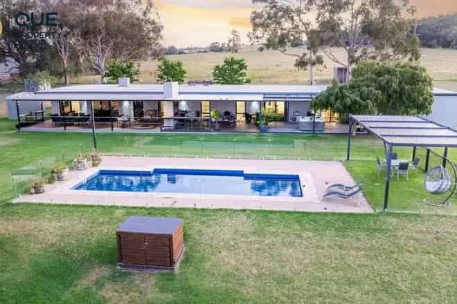 House For Sale , Table Top, New South Wales