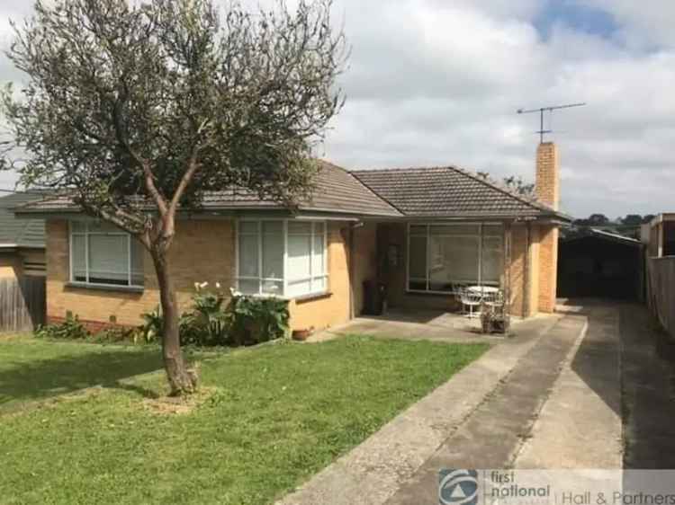 3 Bedroom House 177m2 Melbourne Family Home