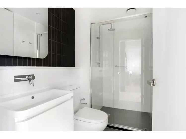 Stunning 2 Bedroom Apartment