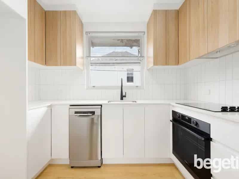 2 rooms apartment of 243 m² in Sydney