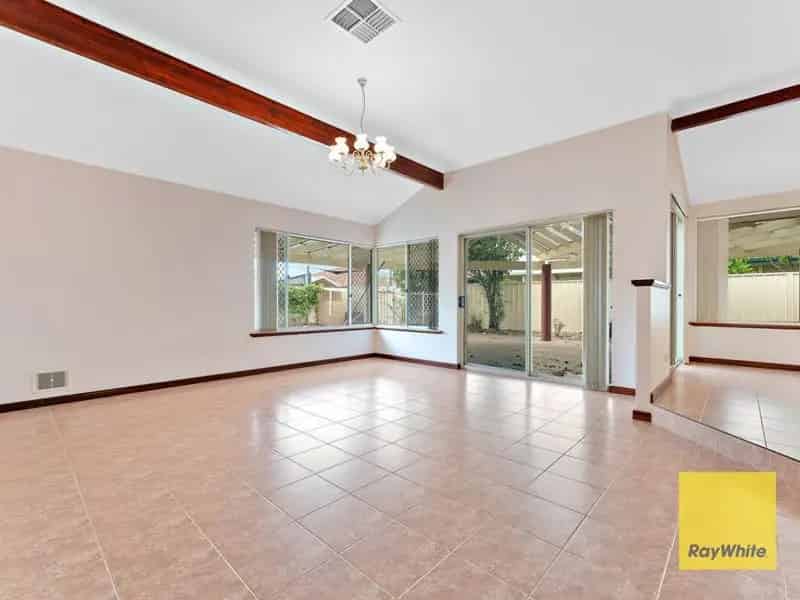 House For Sale , 44, Eucalyptus Boulevard, City of Canning, Western Australia