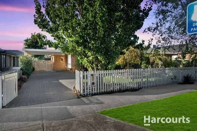 House For Sale , 24, Railway Parade, Melbourne, Victoria