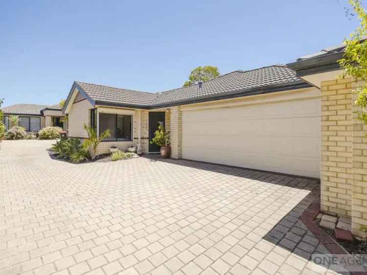 Stunning Large Villa No Strata Fees Spacious Family Home