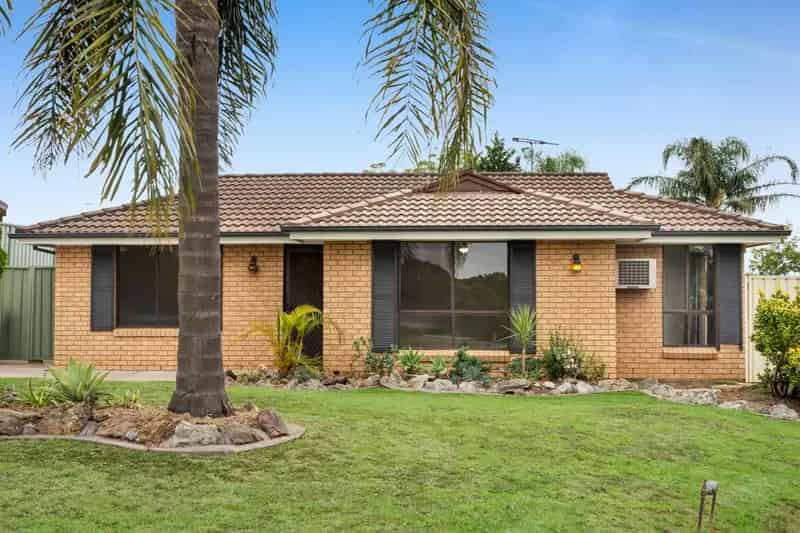 Real Estate For Lease - 14 Casby Place - Ambarvale , NSW