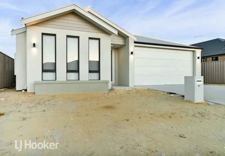 For Rent Stylish and Modern Home in Yanchep with 4 Bedrooms and 2 Bathrooms