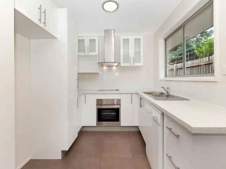 Neatly Renovated 3 Bedroom Home!