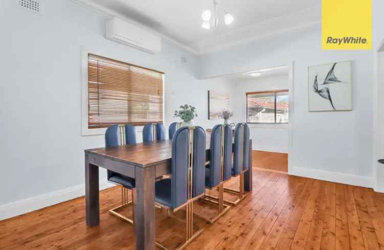 Renovated 3-Bedroom Family Home Near Parramatta River