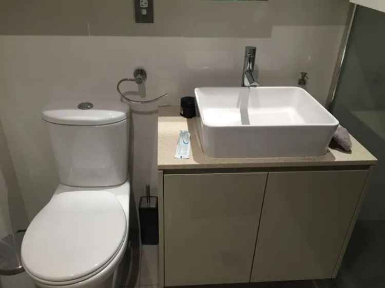 Spacious 1 Bedroom Apartment Sydney City Center