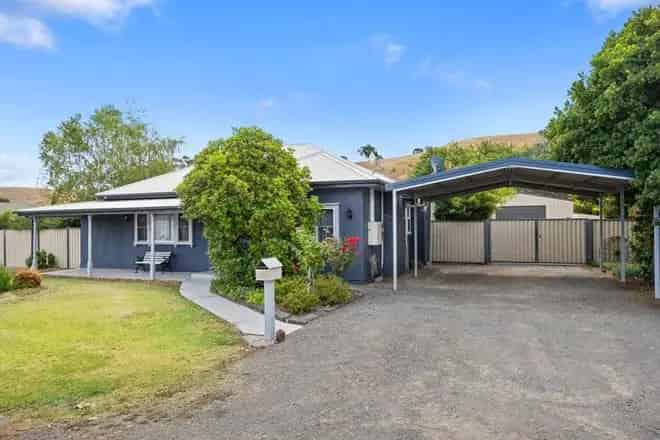House For Sale , 25, Peterkin Street, Alexandra, Victoria