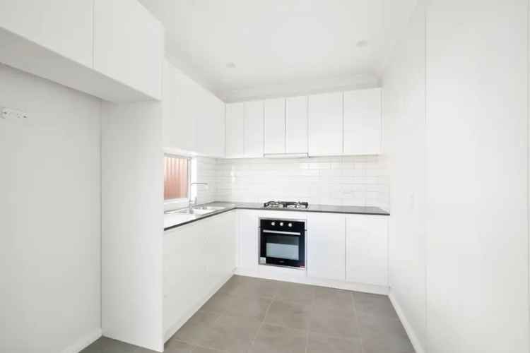 2 Bed Granny Flat near Punchbowl Station