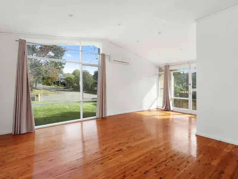 Real Estate For Lease - 6 Pinaroo Place - Gymea Bay , NSW