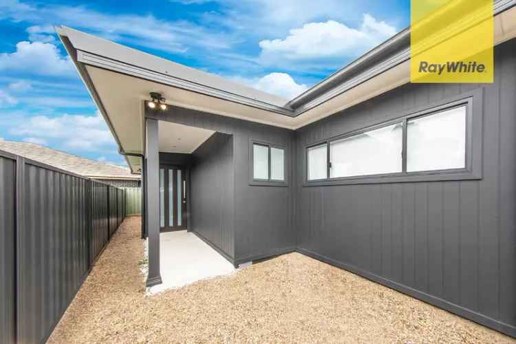 BRAND NEW MODERN TWO BEDROOM HOME IN GREAT LOCATION