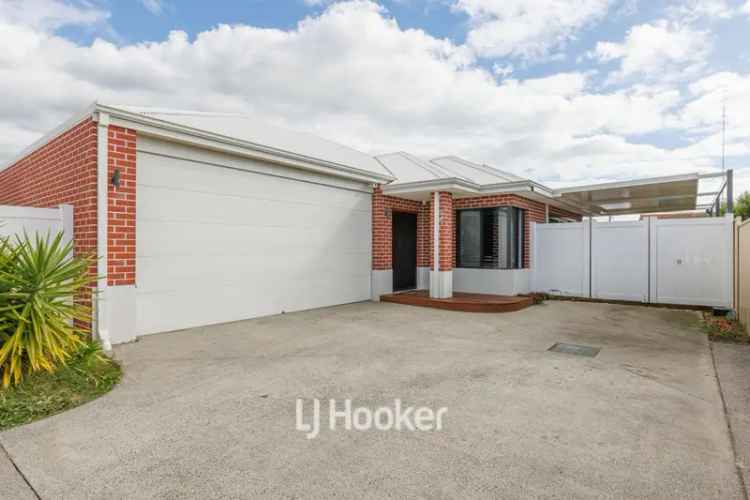 Stunning 3 Bed 2 Bath Home in East Bunbury