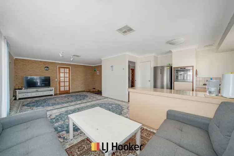 House For Sale in City of Wanneroo, Western Australia