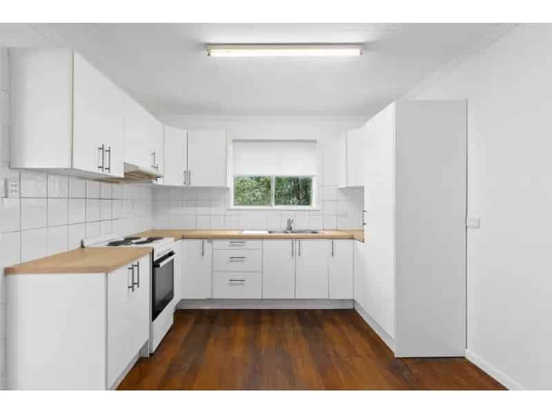 Freshly Renovated Gem In Highgate Hill