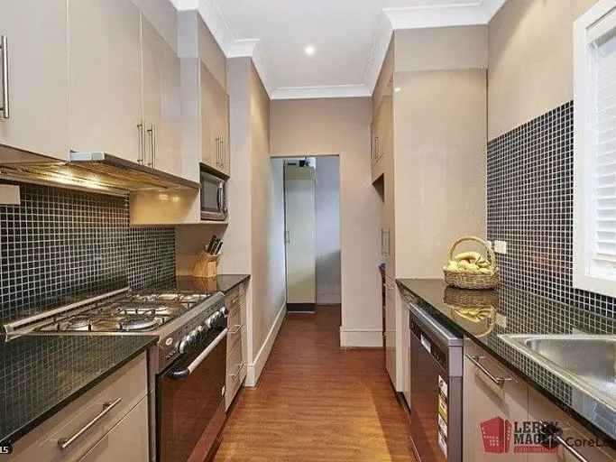 Lease Stylish Home with 3 Bedrooms and Garden in Westmead