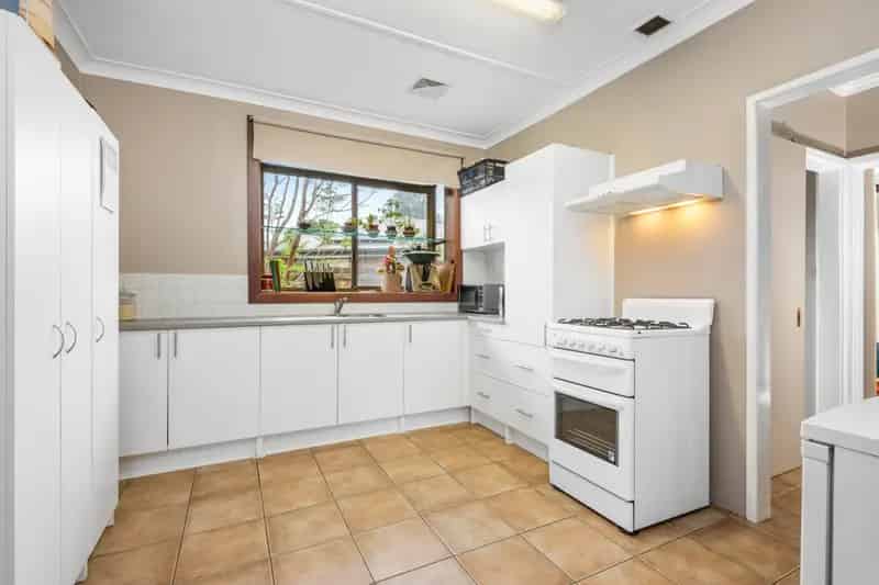 Charming Norlane Gem on Expansive 714m² Block!