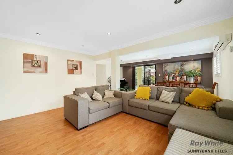 Stunning 4 Bedroom Family Home in Sunnybank Hills