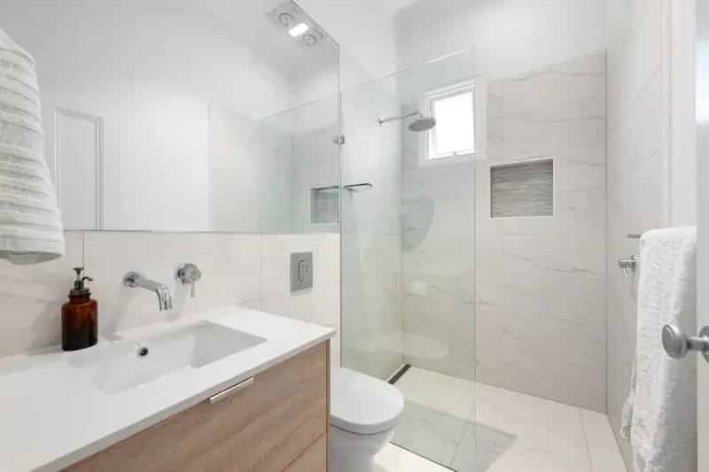 Buy Family Home in Premiere Locale with Luxurious Pool and Elegant Interiors