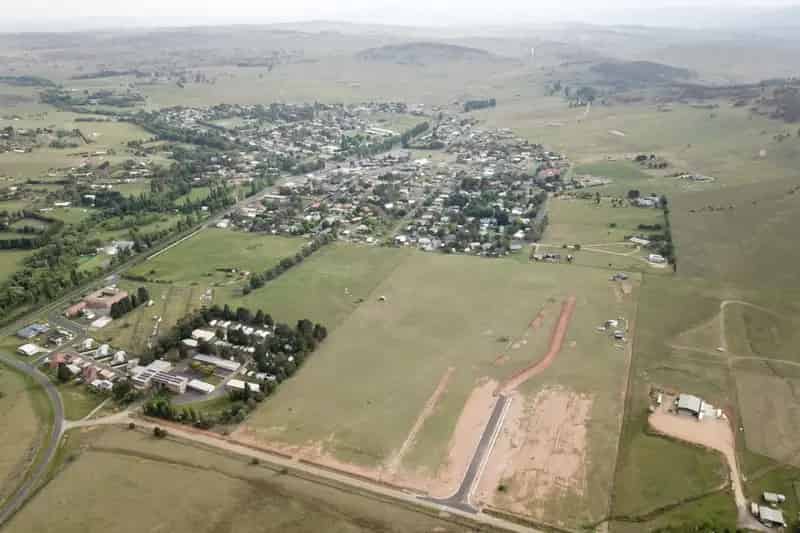 Buy Residential Lots in Kiah Lake Estate Berridale with Scenic Views