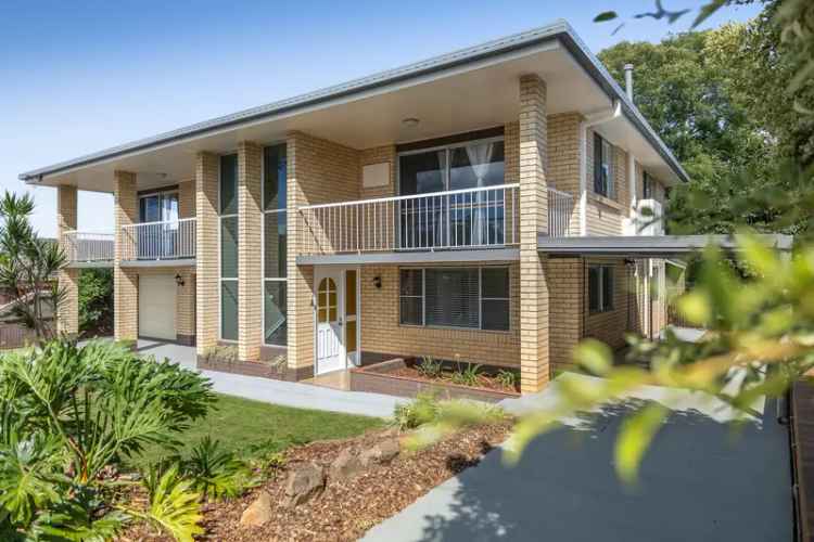 Large family home in tree-lined Rangeville