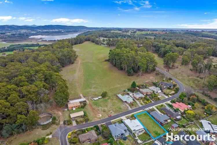 Vacant Land for Sale in Quiet Neighbourhood with Panoramic Views