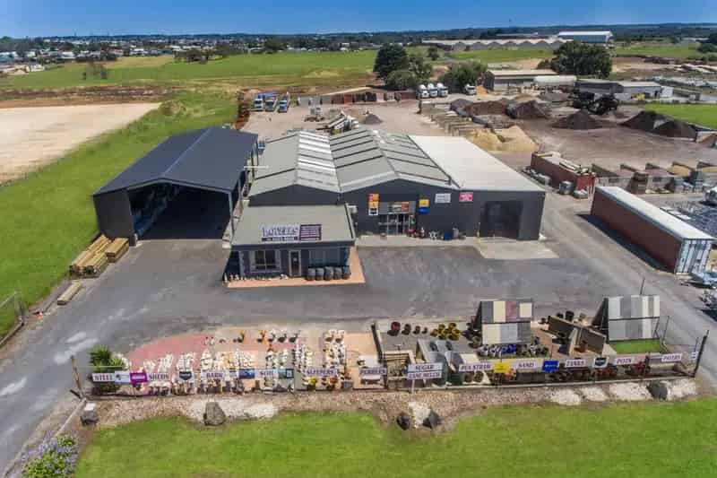 Buy commercial property Lovell's Garden & Building Supplies in Portland