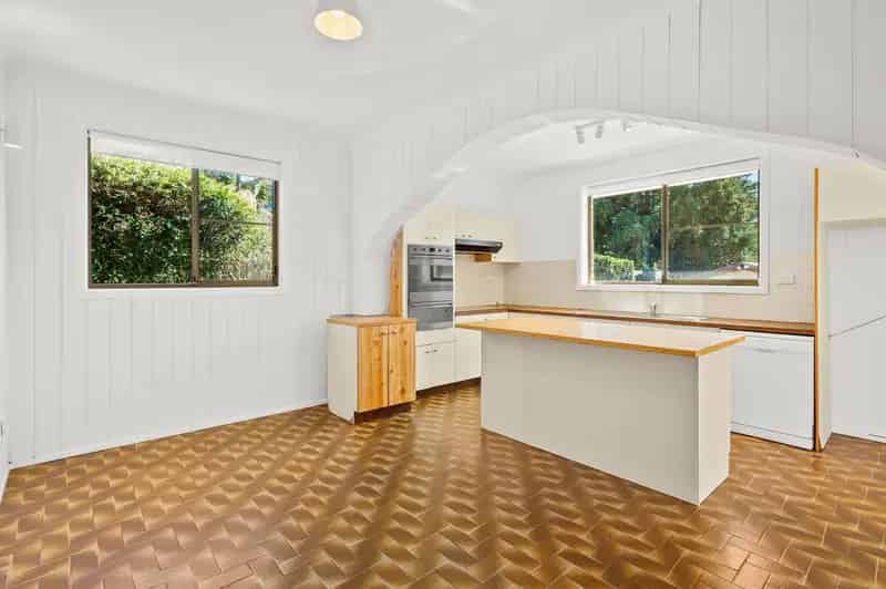 Real Estate For Lease - 36 Hunter Street - Balgownie , NSW