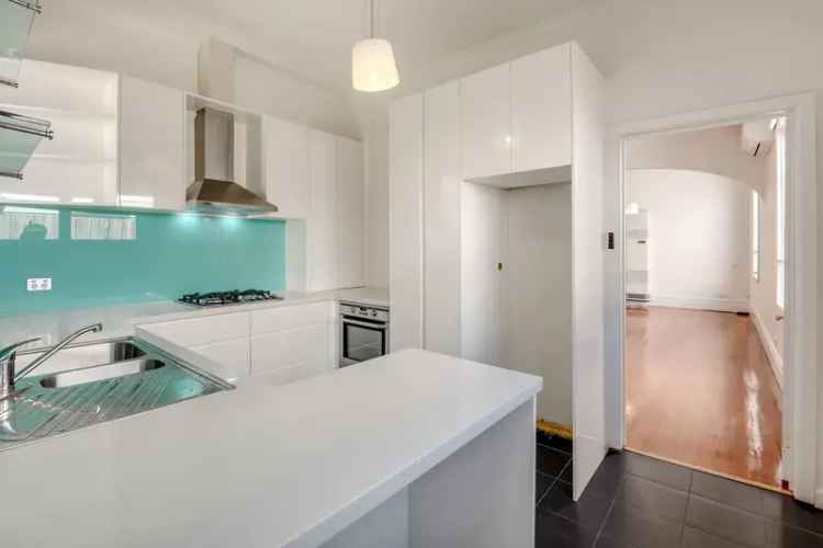 Spacious Northcote Terrace - 2 Bed, Modern Kitchen, Garden