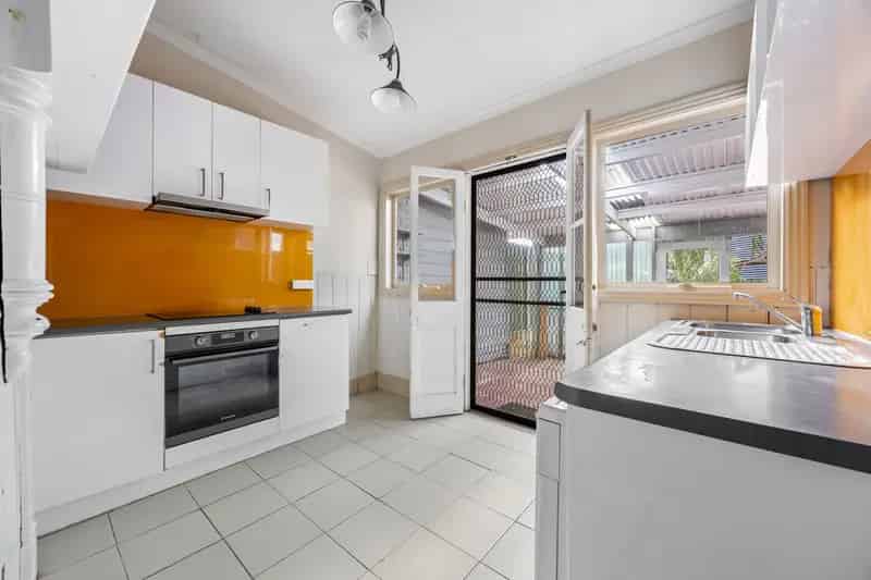 Charming Cottage in a Prime Location