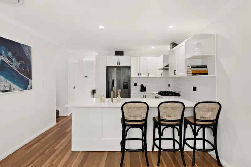 Real Estate For Sale - 2/28 Chuter Avenue - Monterey , NSW
