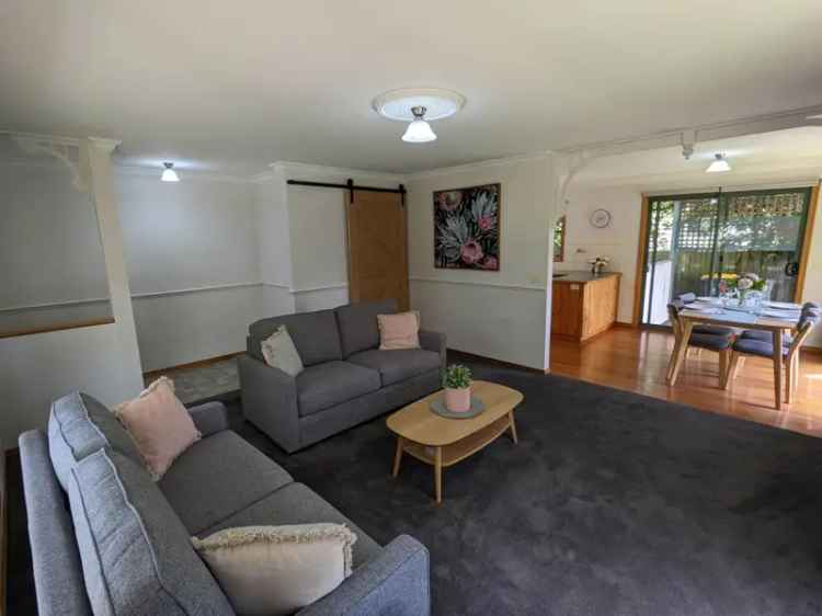 Lease Beautiful Furnished House in Buninyong with Gardens and Parking