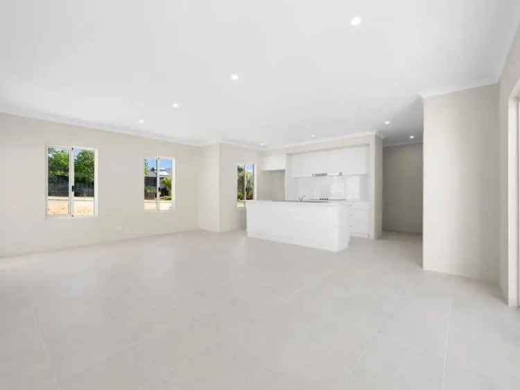 Villa For Sale in City of Cockburn, Western Australia