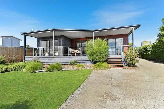 House For Sale , 16, Foreshore Road, Bass Coast Shire, Victoria