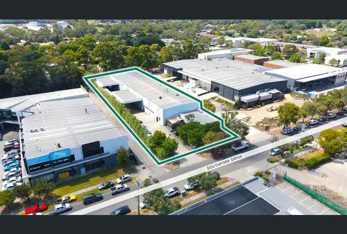 Rare Freehold Office/Warehouse with Substantial Yard Area