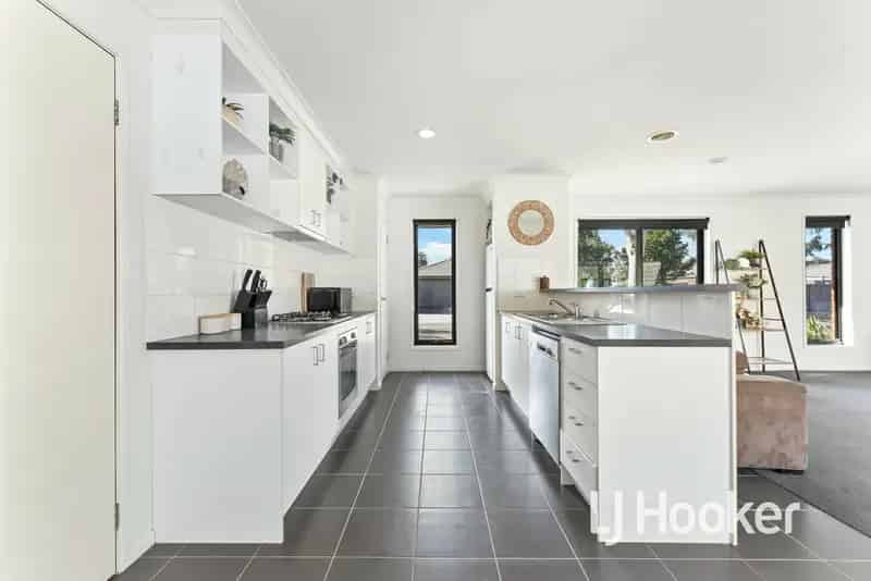 House For Sale , 11, Verdant Avenue, Melbourne, Victoria