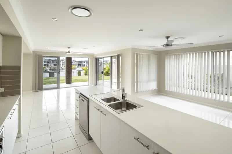 Real Estate For Lease - 23 North View Street - Hope Island , QLD
