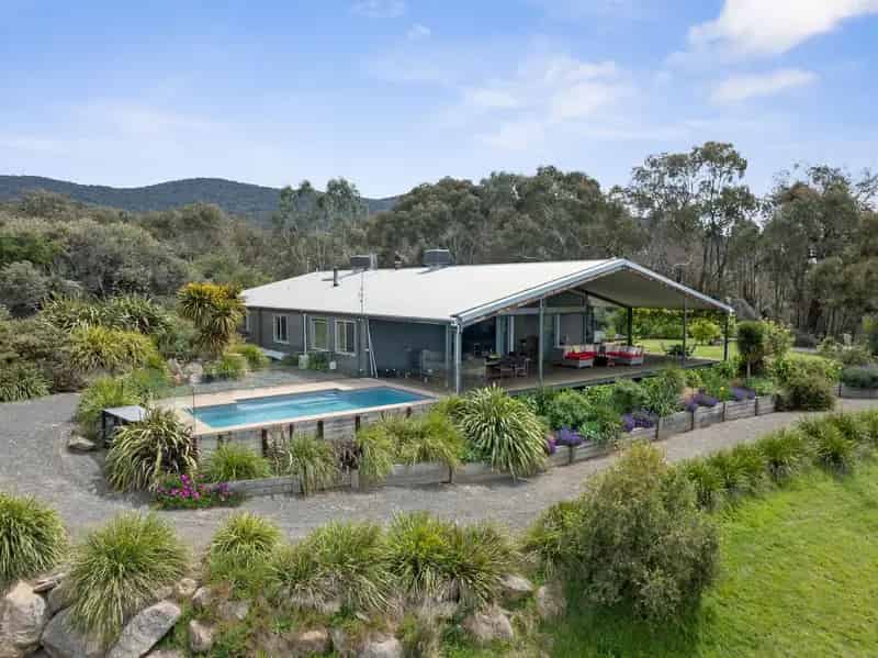 'Gunyahmurra' - Luxurious Rural Escape with Unmatched Panoramic Views