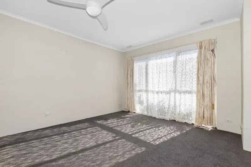 Light & Bright Two-Bedroom Unit in a Prime Location